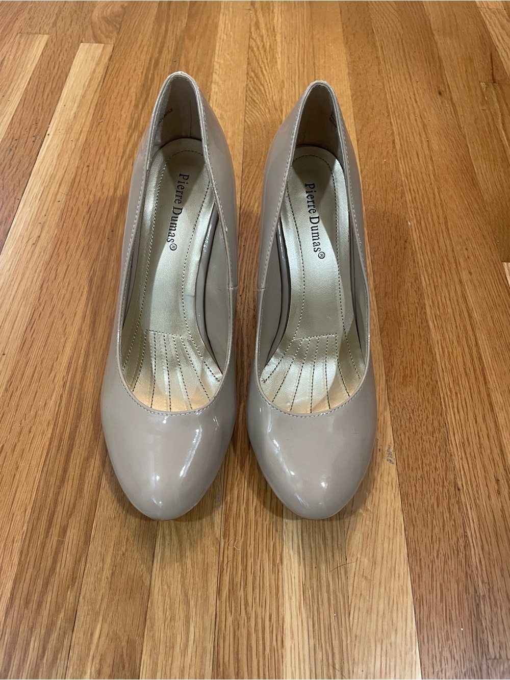 Pierre Dumas Beige Patent Round-Toe Pumps